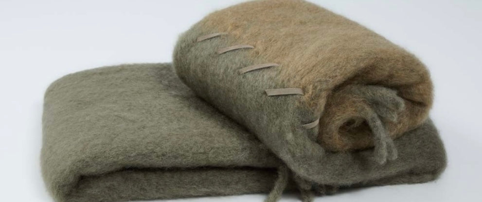 Stitching Throw Green